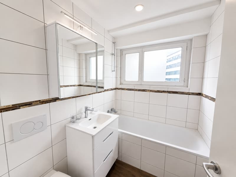 Apartment 3.5 rooms with balcony and beautiful view on the first floor – Le Locle (2)