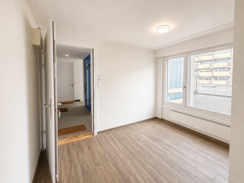 Apartment 3.5 rooms with balcony and beautiful view on the first floor – Le Locle (3)