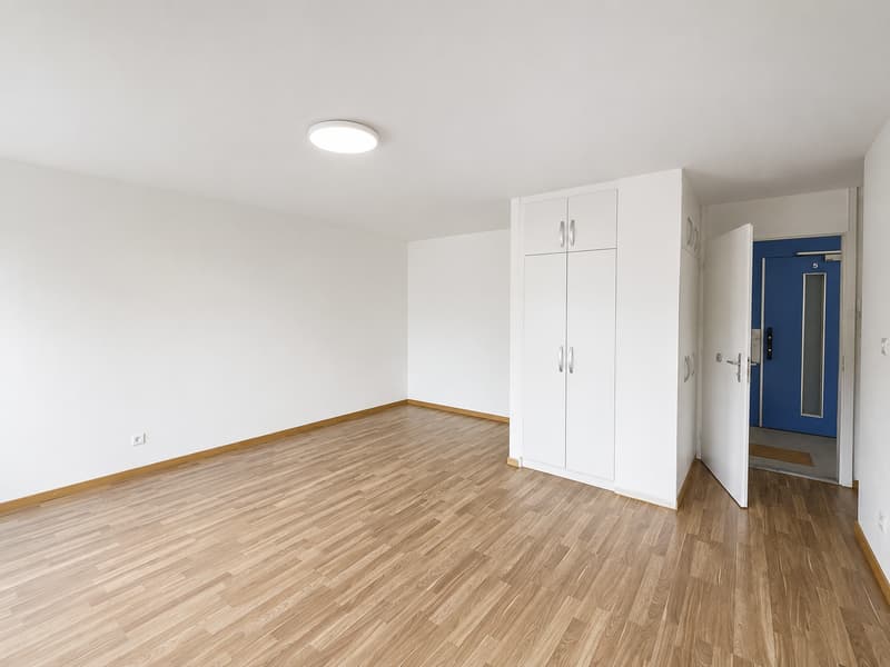 Apartment 2.5 rooms with balcony and beautiful view on the 5th floor – Le Locle (4)