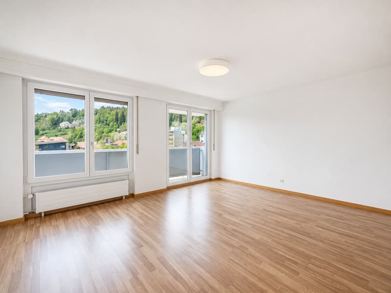 Apartment 2.5 rooms with balcony and beautiful view on the 5th floor – Le Locle (2)