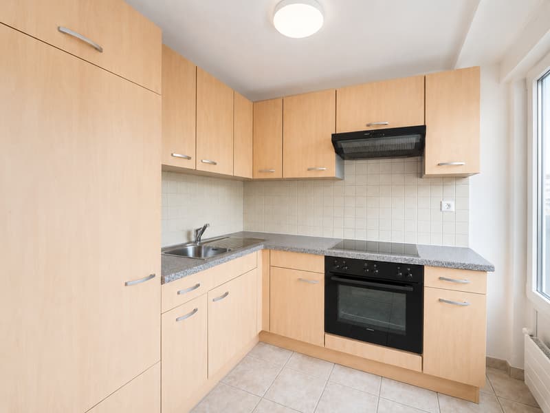 Apartment 2.5 rooms with balcony and beautiful view on the 5th floor – Le Locle (1)