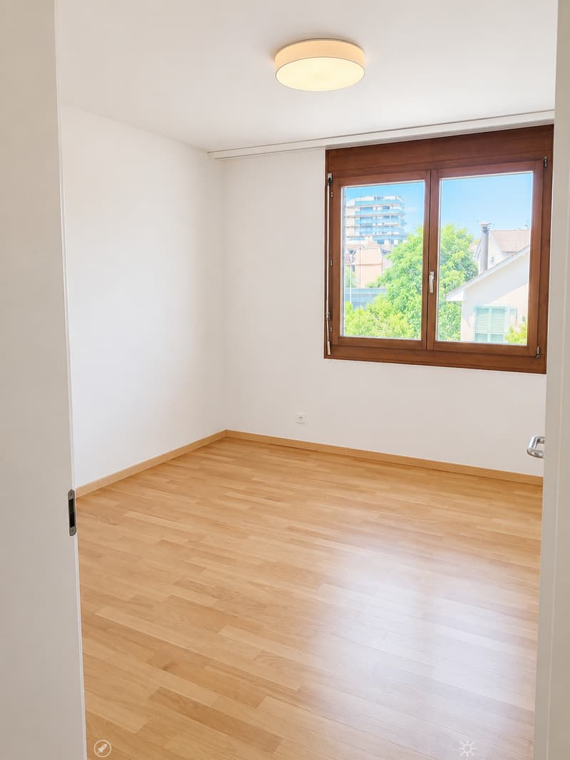 Helle 3.5-Zimmer-Wohnung mit Balkon in Biel – sofort verfügbar! (4)