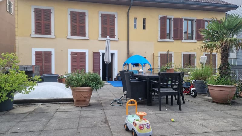 Incantevole appartamento 3.5 locali con terrazza su Bözingenstrasse a Biel – disponibile immediatamente! (8)