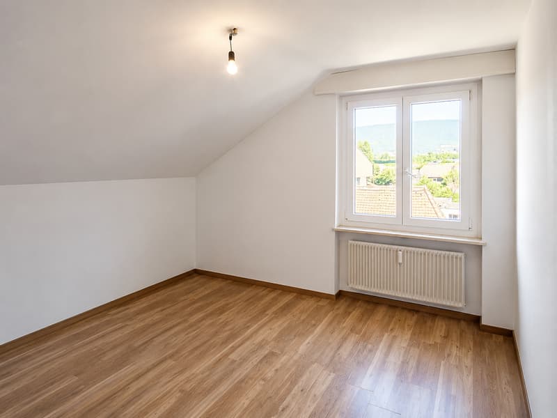 Bright 2.5-room apartment in a quiet location in Büren an der Aare (4)