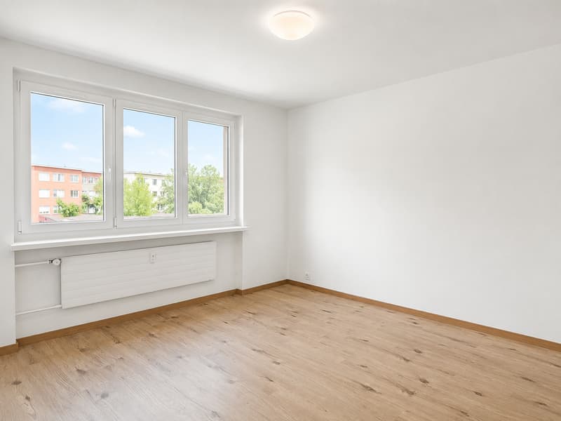Helle 3.5-Zimmer-Wohnung mit Balkon in Ipsach – ab sofort verfügbar! (4)