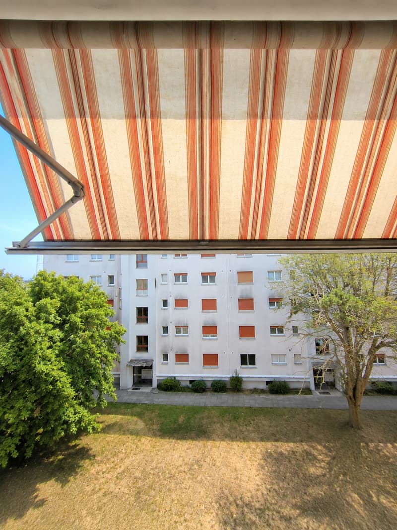 Appartement lumineux et spacieux de 4,5 pièces avec balcon ensoleillé à Granges (8)