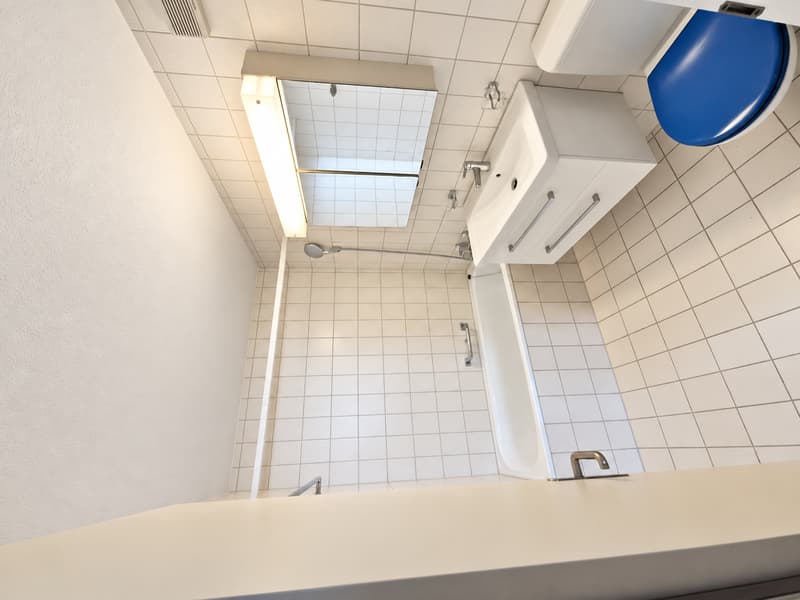 Helle 4.5-Zimmer-Wohnung mit Balkon und Garage in Biel – ab sofort verfügbar! (11)