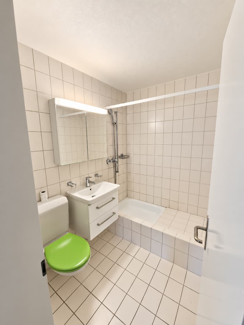 Helle 4.5-Zimmer-Wohnung mit Balkon und Garage in Biel – ab sofort verfügbar! (10)