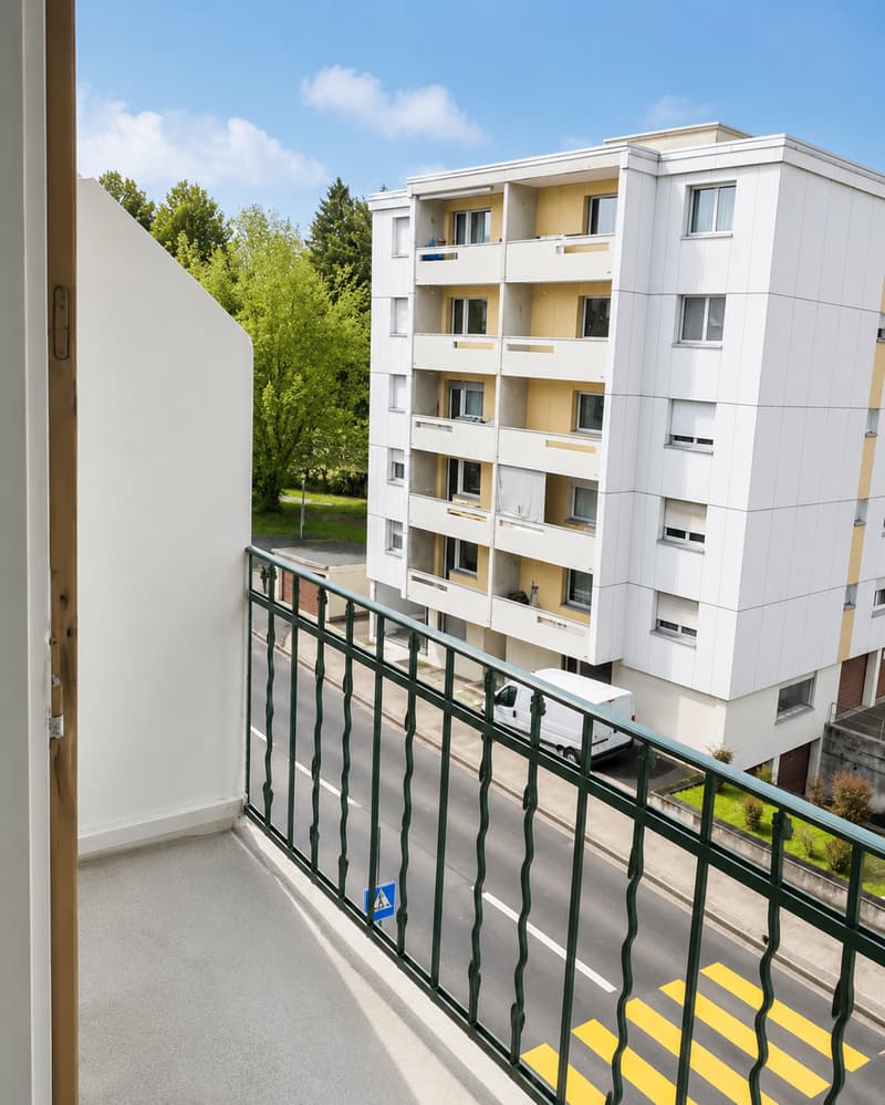 Appartement lumineux de 3.5 pièces avec balcon à Tavannes (8)