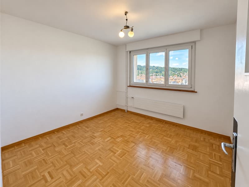 Spacieux appartement de 4,5 pièces avec belle vue dégagée ! (3)