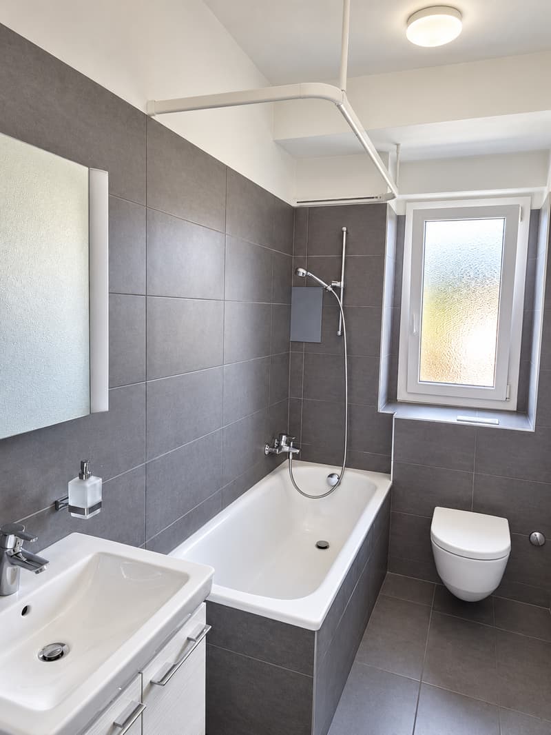 Appartement lumineux de 2,5 pièces à louer à Le Locle ! Premier mois de loyer offert ! (2)