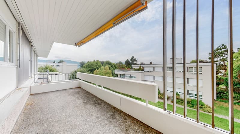 Exklusive Attika-Residenz mit 133 m² Südterrasse & hochwertiger Totalsanierung in Muri bei Bern (14)