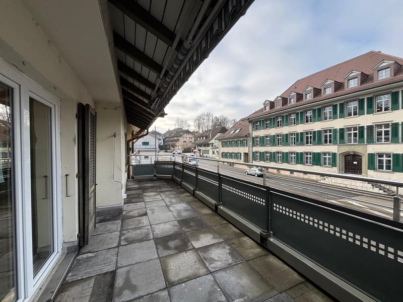 Appartamento luminoso di 4 locali con balcone ad Aarwangen (3)