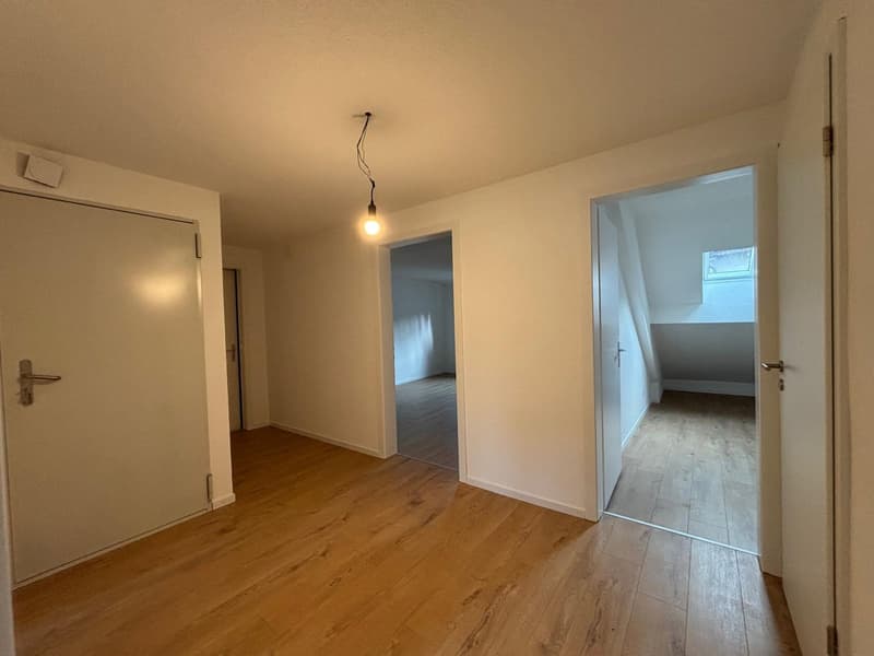 Ampio appartamento di 5 locali ad Aarwangen (6)