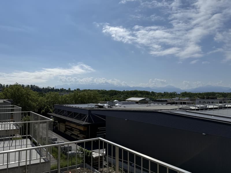 Administrative/office space with balcony, unit 20, in new project in Echandens (3)