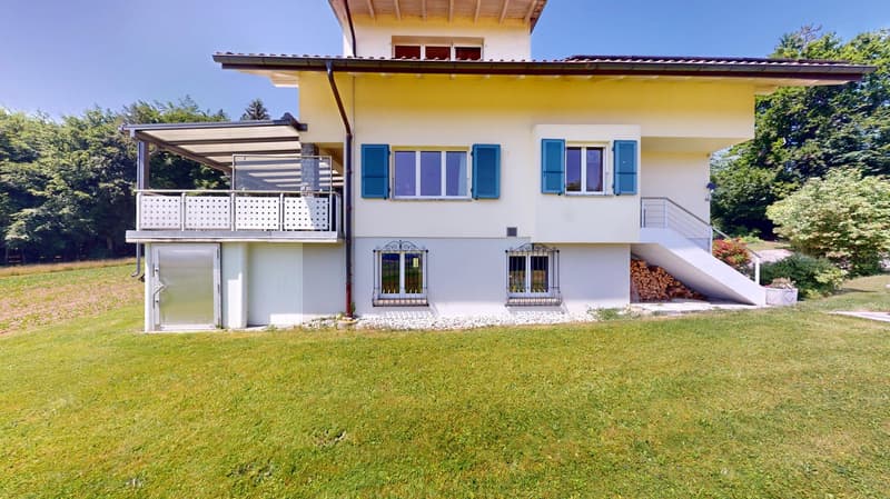 Villa des Champs – A privileged living environment with an exceptional plot (3)