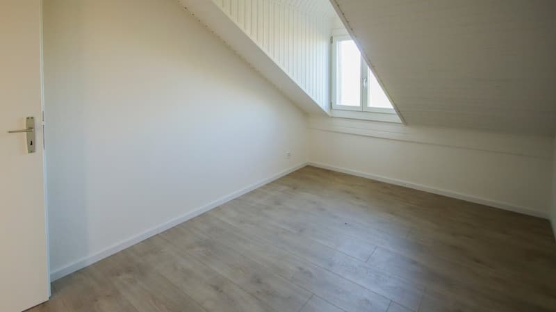 Appartement de 4.5 pièces rénové avec vue dégagée sur les Préalpes (10)