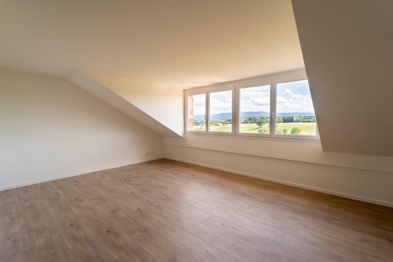 Appartement de 4.5 pièces rénové avec vue dégagée sur les Préalpes (3)