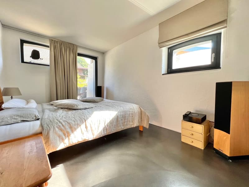 Exceptional and fully renovated farm with negative charges (8)