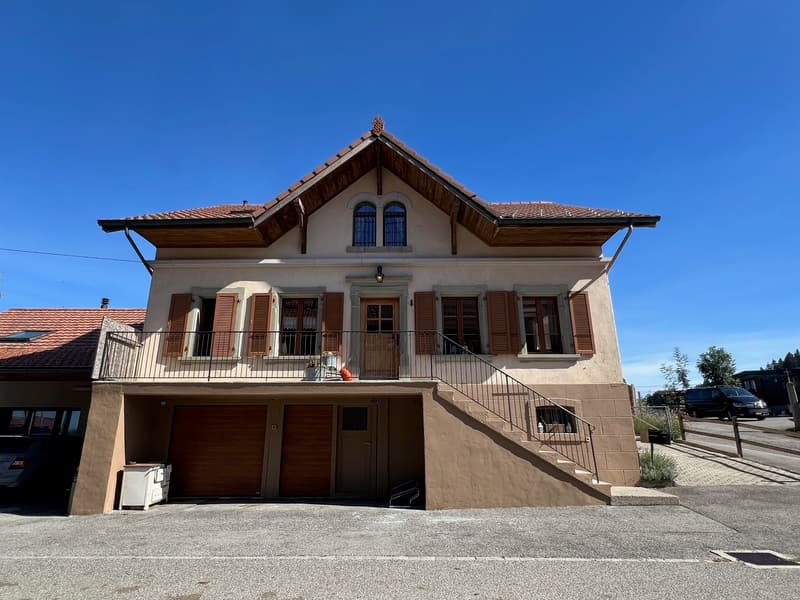 Villa de 6,5 pièces, grand jardin, piscine,... (10)