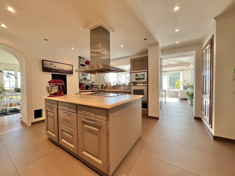 Propriété de charme, panorama grandiose, élégance absolue sur 420 m2 (9)