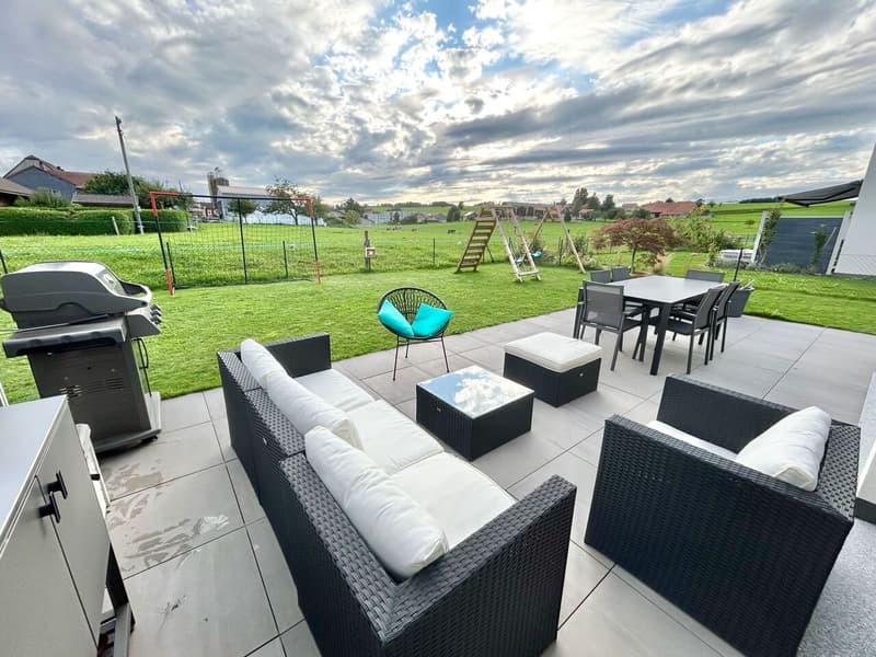 Magnifique villa individuelle familiale de 165 m2 avec jardin (2)