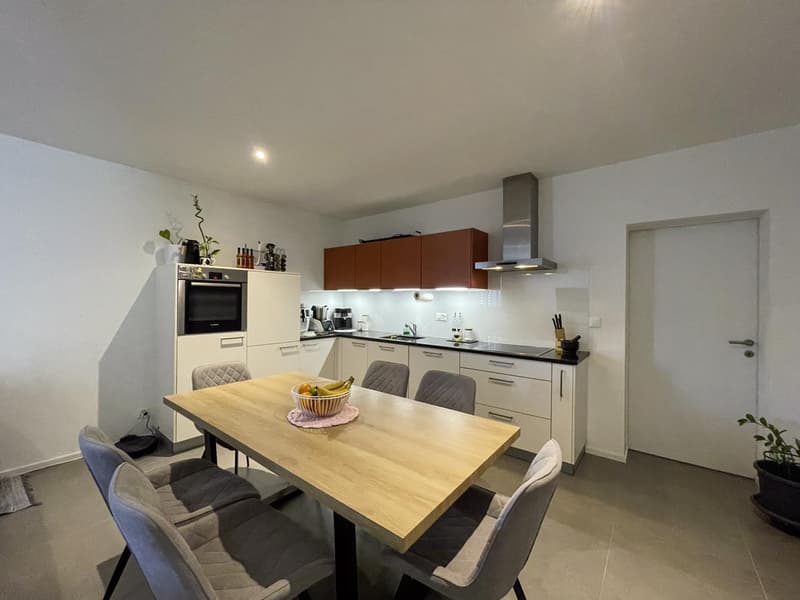 Rare property with two living spaces - 3.5-room villa and 2.5-room apartment - for private or investor (12)