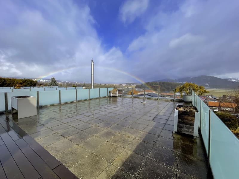 Rare property with two living spaces - 3.5-room villa and 2.5-room apartment - for private or investor (10)