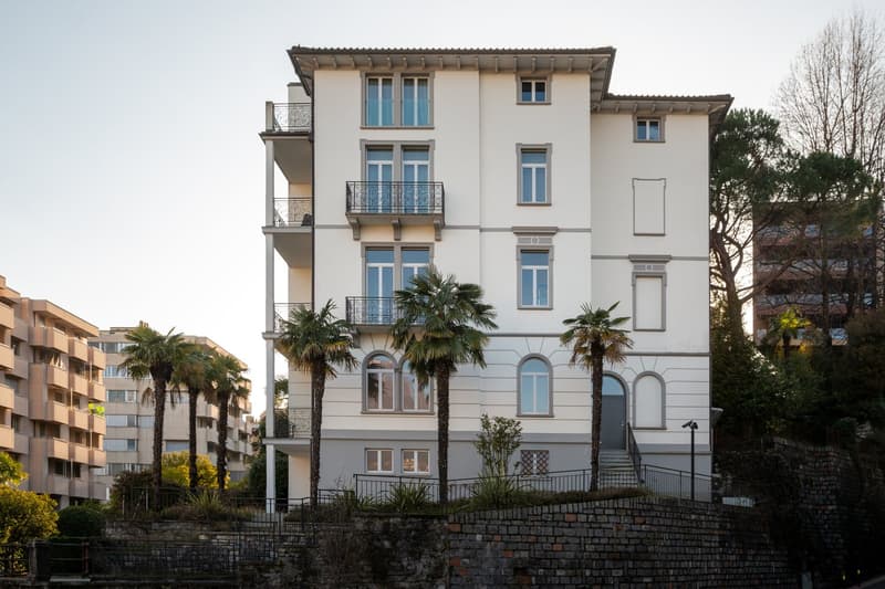 Straordinaria villa in centro Lugano (1)