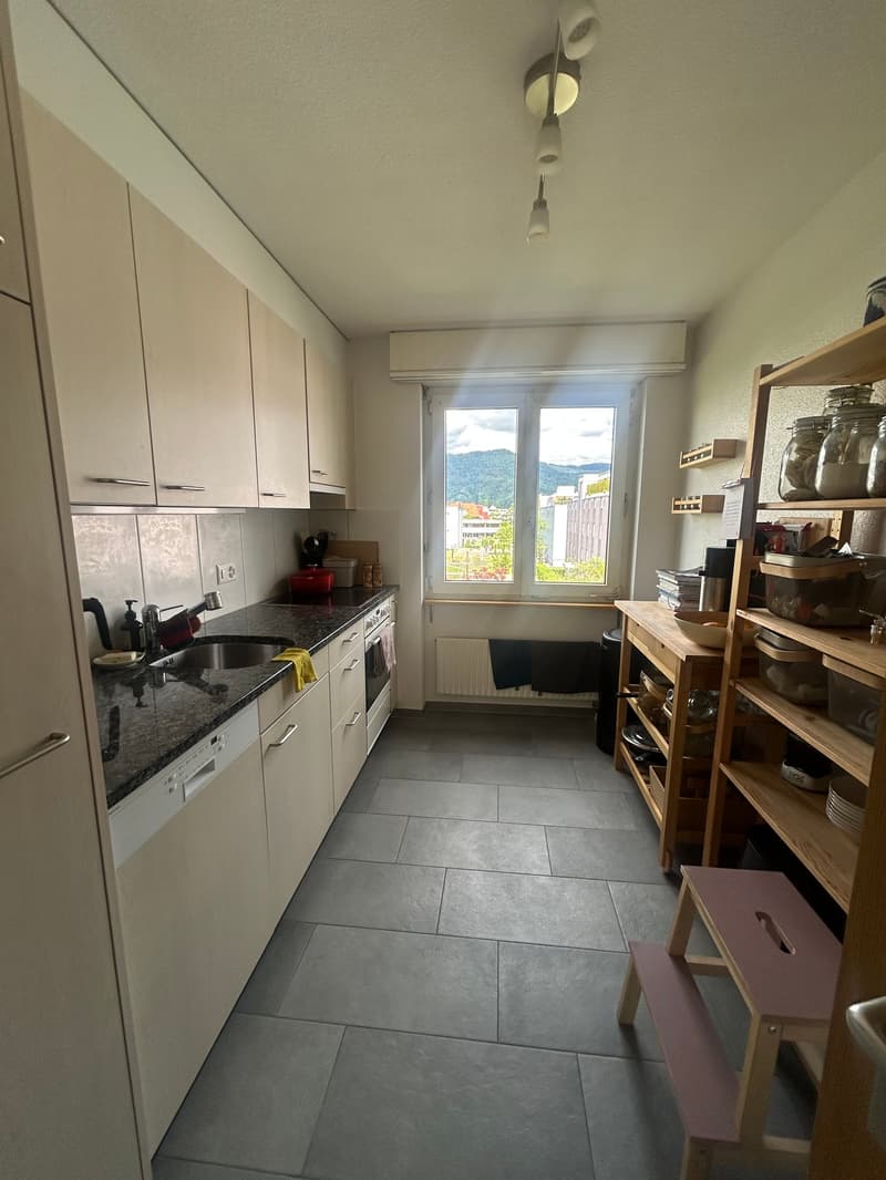 Helle 4.5-Zimmer-Wohnung in Thun (4)