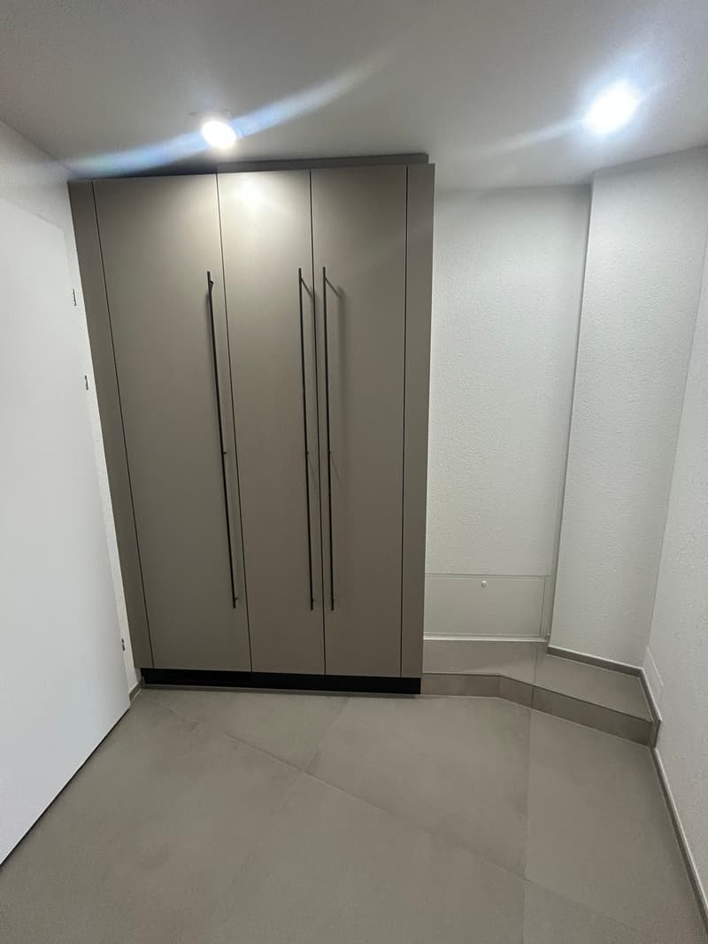Appartamento di 4,5 locali appena ristrutturato con balcone nel cuore di Belp (13)