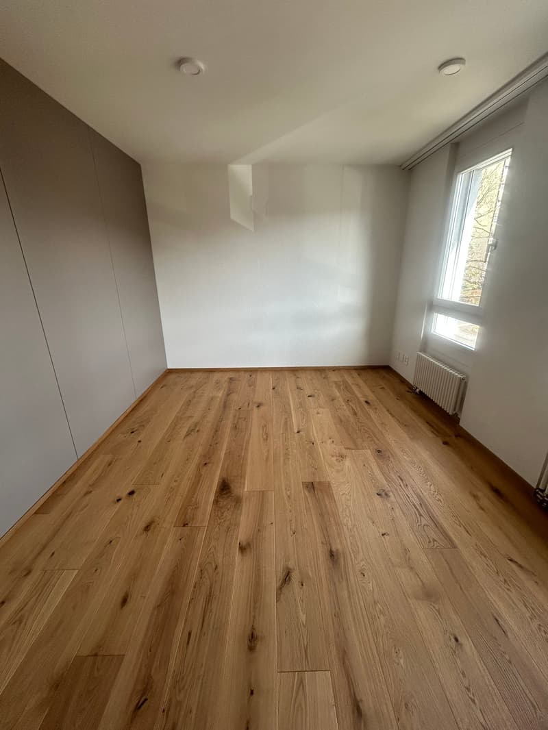 Appartamento di 4,5 locali appena ristrutturato con balcone nel cuore di Belp (17)
