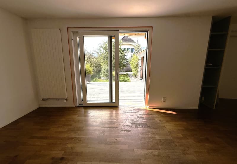 Stilvoll modernisiertes Doppeleinfamilienhaus mit hochwertigem Ausbau, Garten und viel Wohnqualität (8)