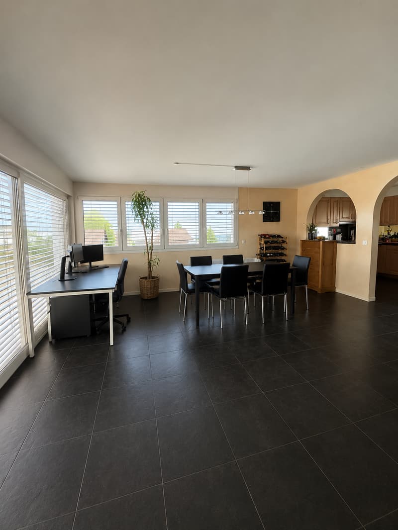 4.5-Zimmer-Maisonette-Wohnung mit Bergblick in Thun (11)