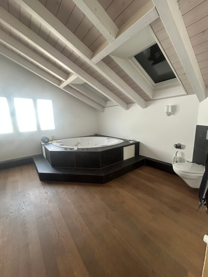 4.5-Zimmer-Maisonette-Wohnung mit Bergblick in Thun (3)