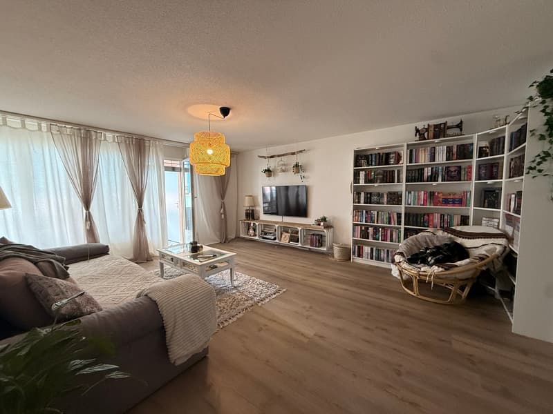 Charmante 3.5-Zimmer-Wohnung mit Balkon und schöner Aussicht in Thun (5)