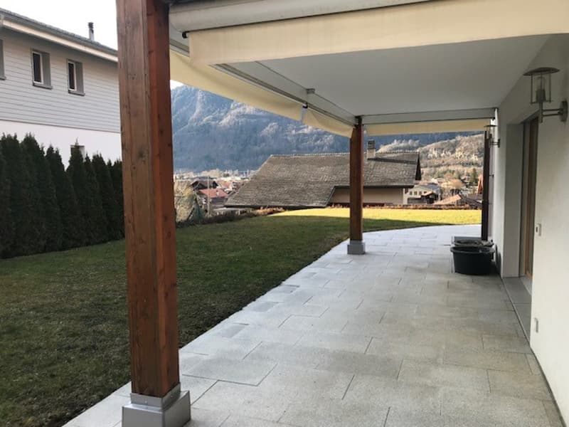Charmante Wohnung an wunderschöner Lage am Brienzersee (2)
