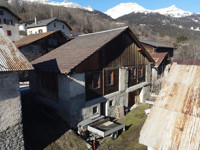 Opportunity: New Chalet and 1 Studio (2)