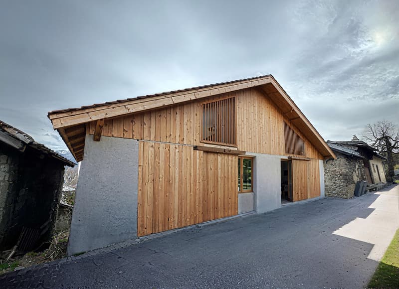Opportunity: New Chalet and 1 Studio (3)