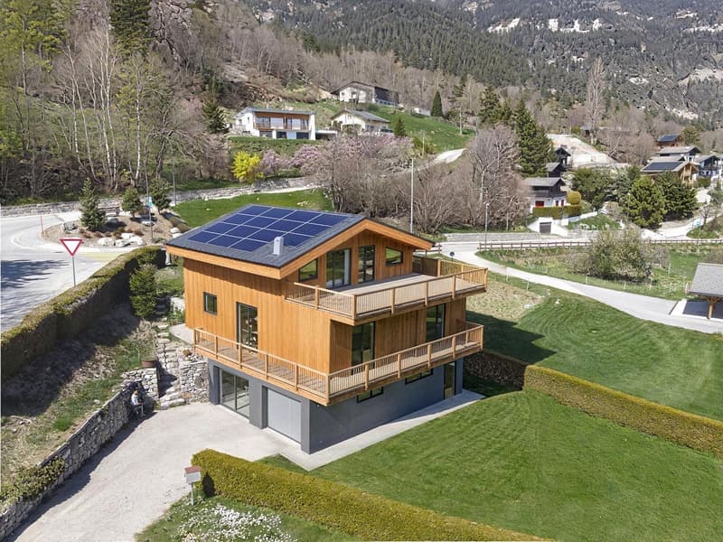Chalet of 5.5 rooms in Crans-Montana, Mollens sector - Sale to foreigners (2)