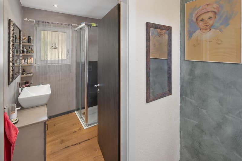 Elegant family villa with pool in Granges VS (9)