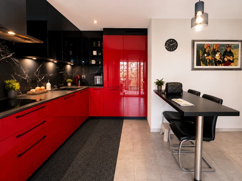 Magnifique appartement moderne 3,5 pièces avec grande terrasse à Sierre (1)