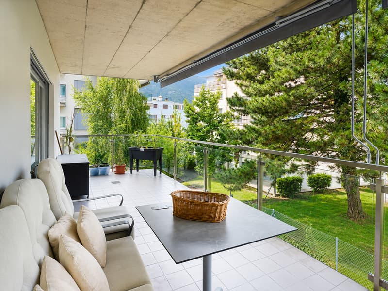 Magnifique appartement moderne 3,5 pièces avec grande terrasse à Sierre (2)