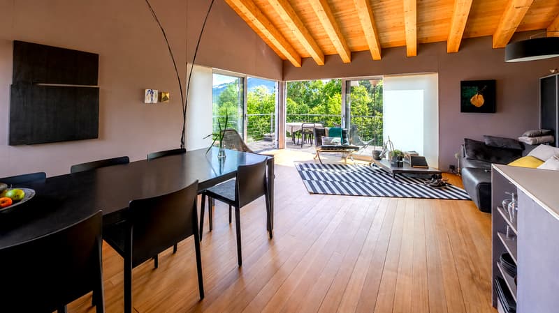 AYENT - VILLA D'ARCHITECTE EN BOIS ET BÉTON ? UNE MAISON D'ARTISTE EN HARMONIE AVEC LA NATURE (9)