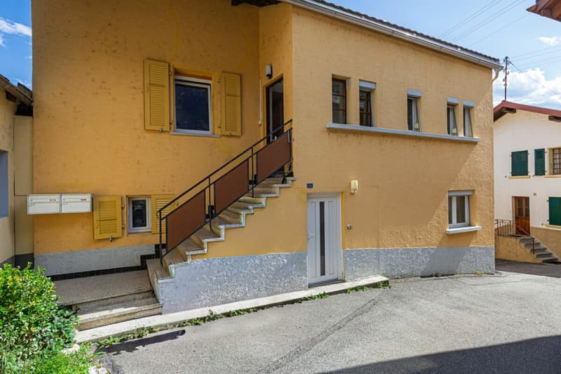 Appartamento 3p + soffitta in una casa indipendente... (10)