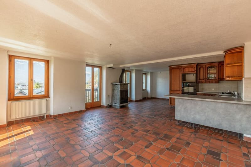 Casa di villaggio con 3 appartamenti (9)