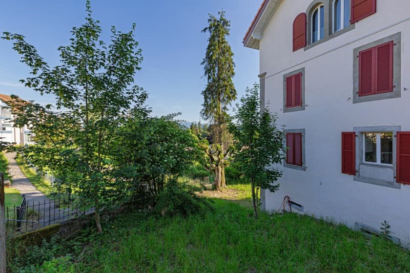 Mieteinbringendes Gebäude, 4 Apartments, 4 Parkplätze (5)