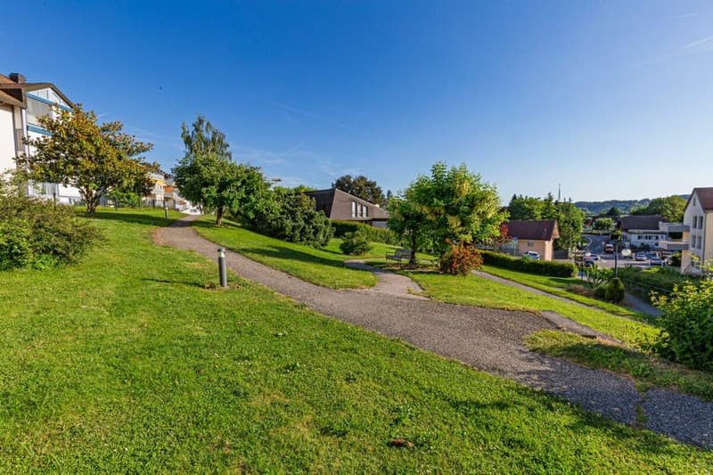 Mieteinbringendes Gebäude, 4 Apartments, 4 Parkplätze (11)