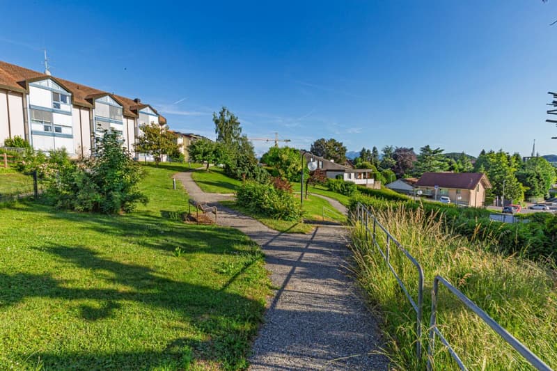 Mieteinbringendes Gebäude, 4 Apartments, 4 Parkplätze (7)