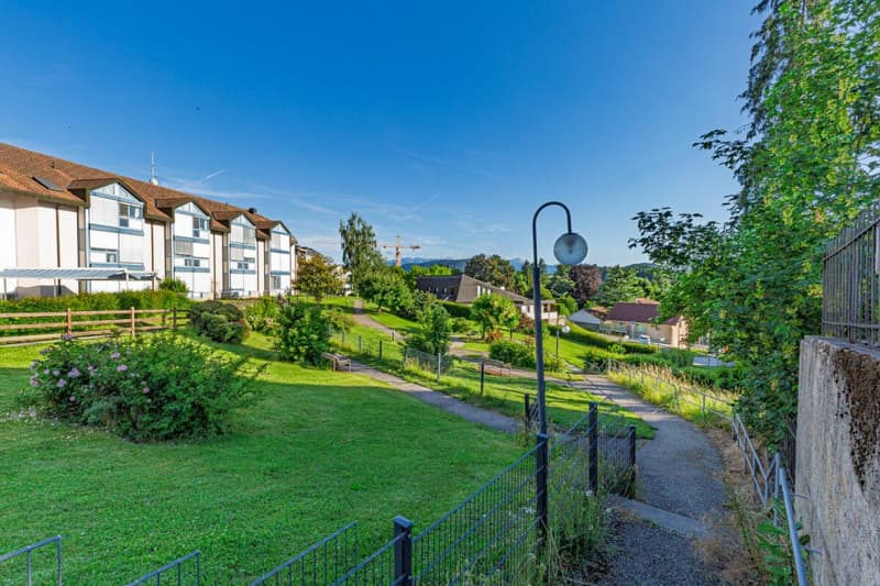 Mieteinbringendes Gebäude, 4 Apartments, 4 Parkplätze (6)